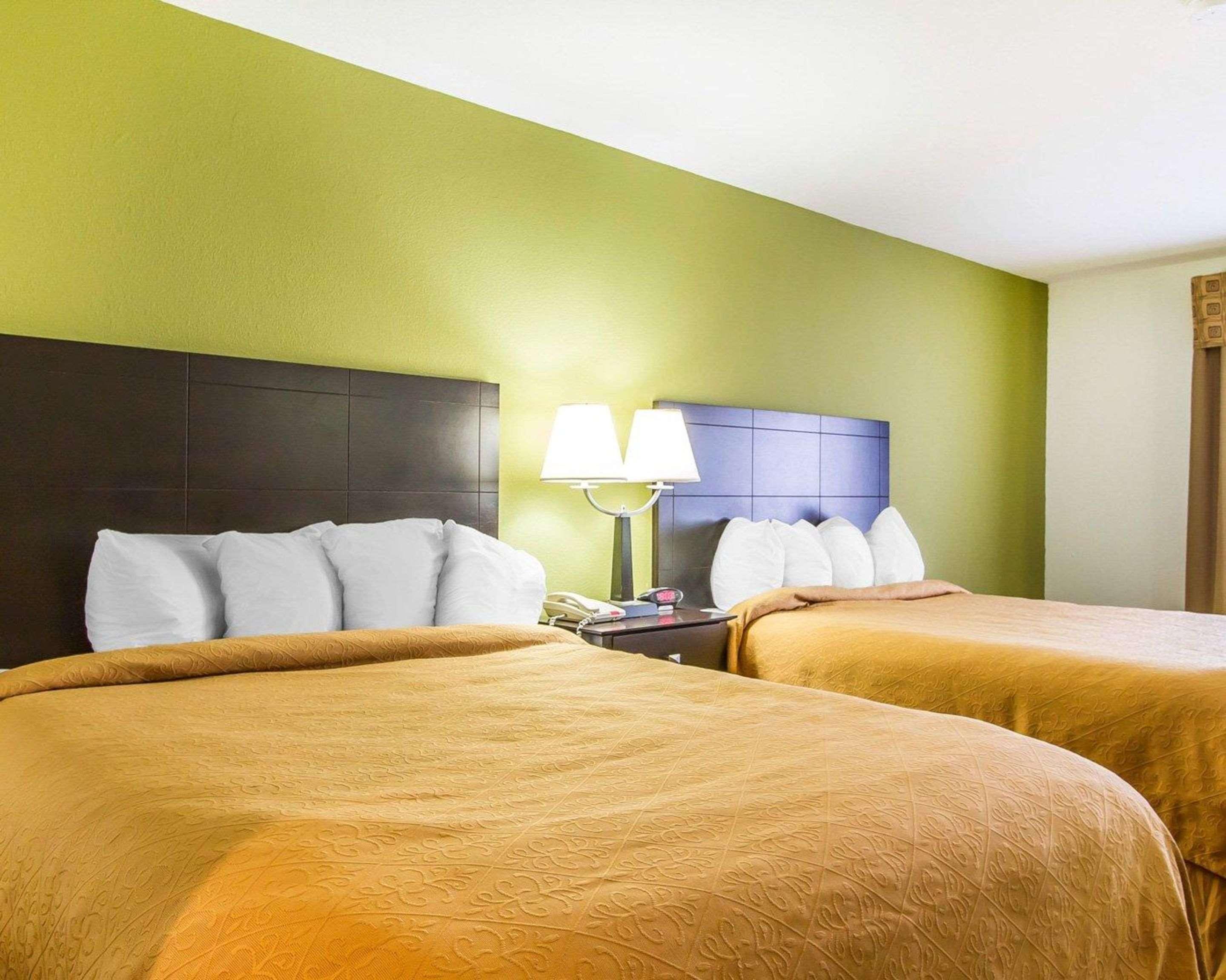 Quality Inn Pontiac Il Екстер'єр фото