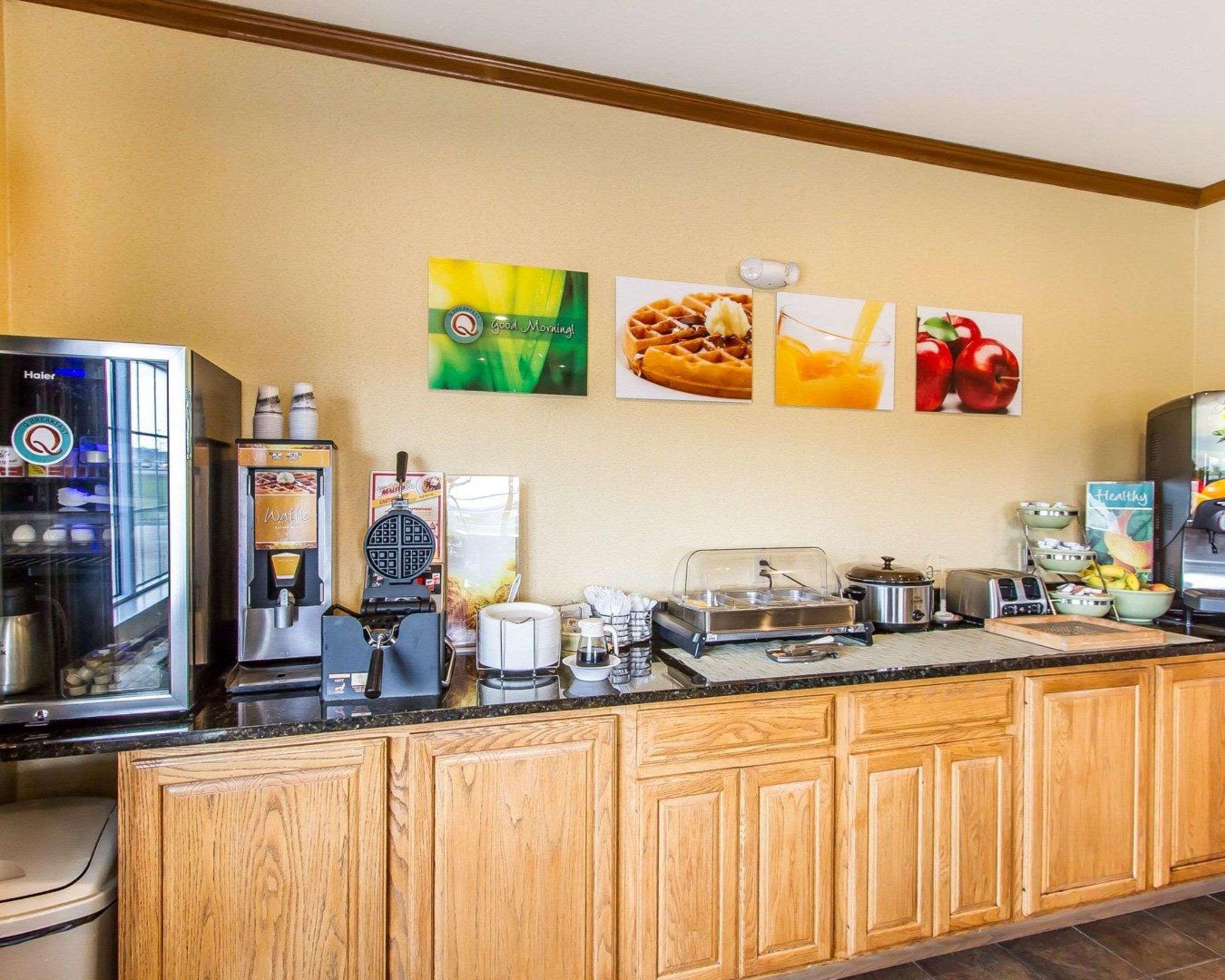Quality Inn Pontiac Il Екстер'єр фото