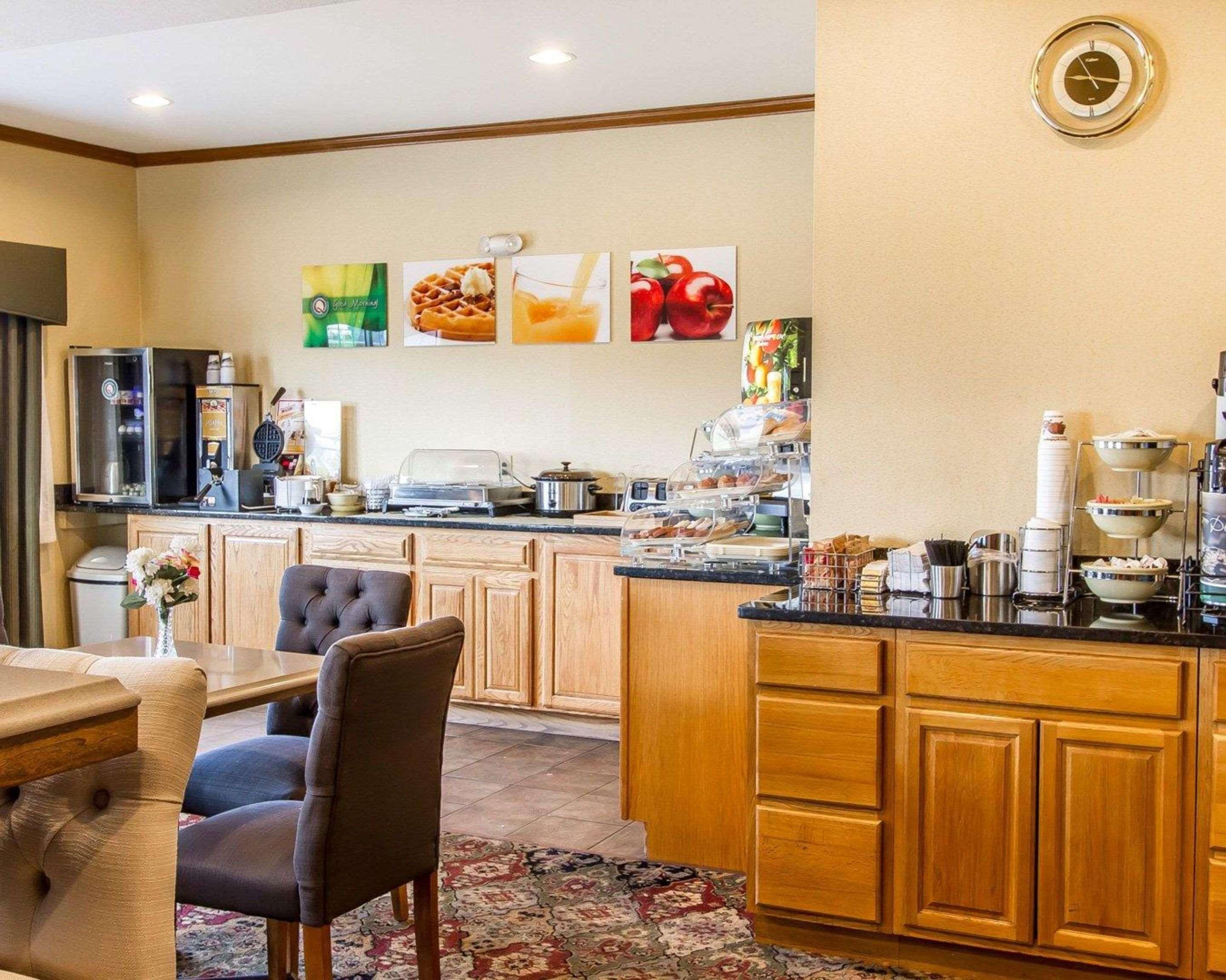 Quality Inn Pontiac Il Екстер'єр фото