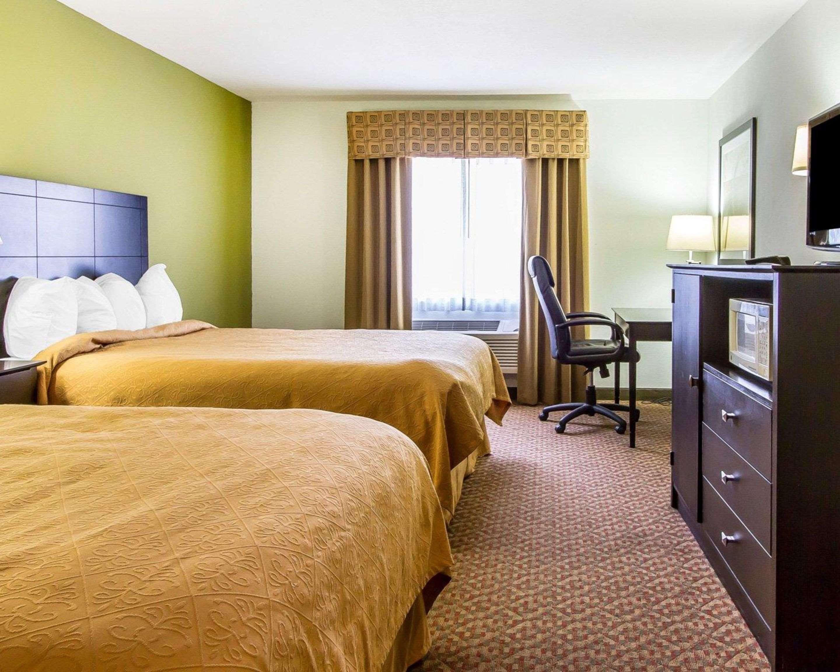 Quality Inn Pontiac Il Екстер'єр фото