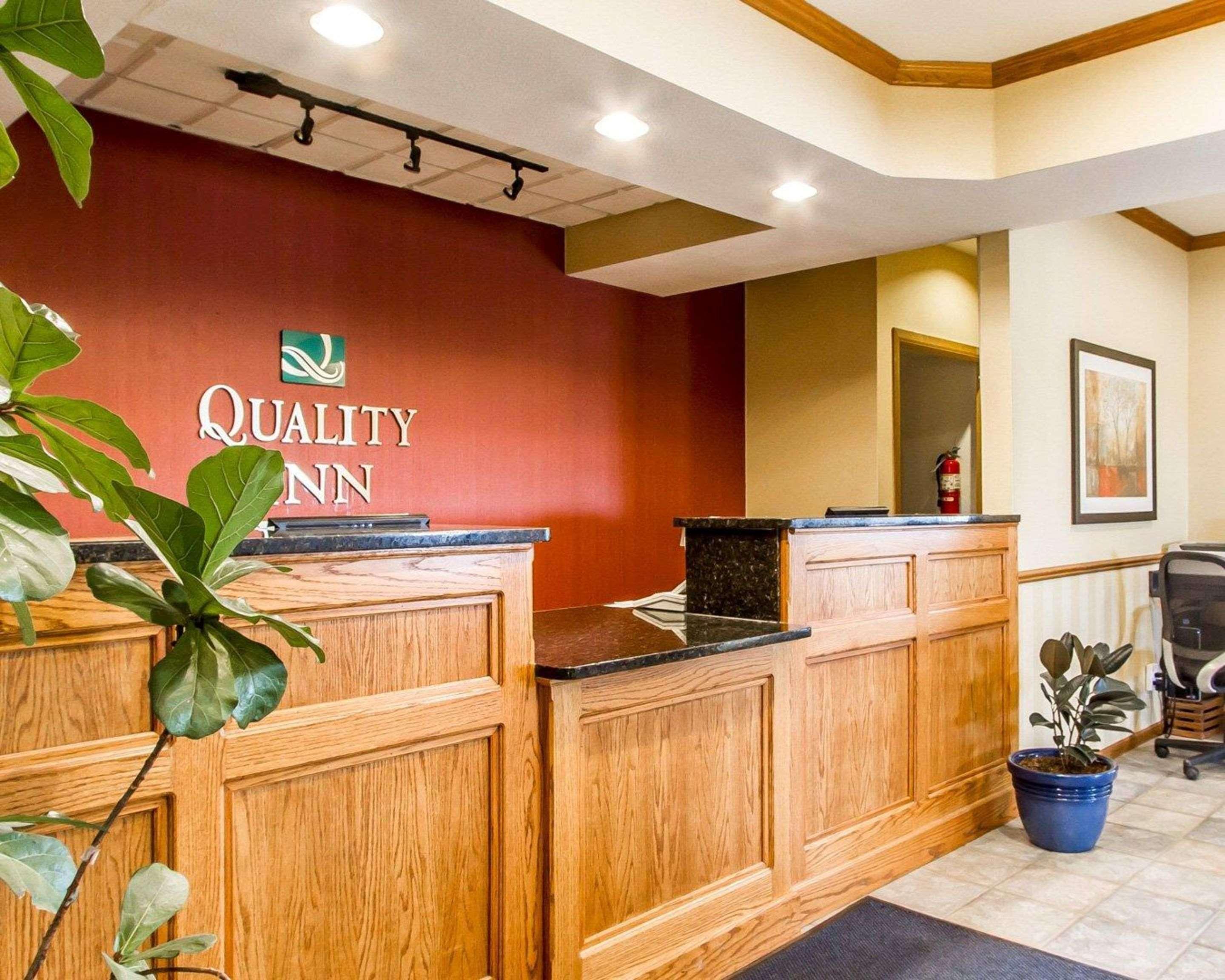 Quality Inn Pontiac Il Екстер'єр фото