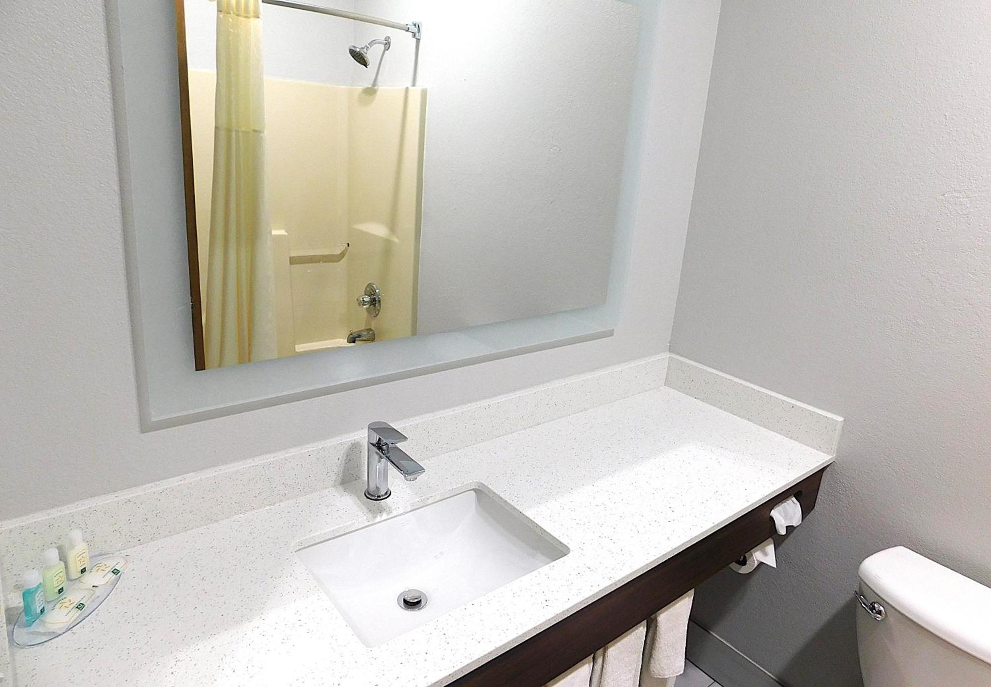 Quality Inn Pontiac Il Екстер'єр фото